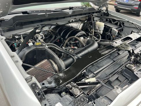 Used 2018 Chevrolet Silverado 1500 LT w/ All Star Edition AWD/4WD image 41