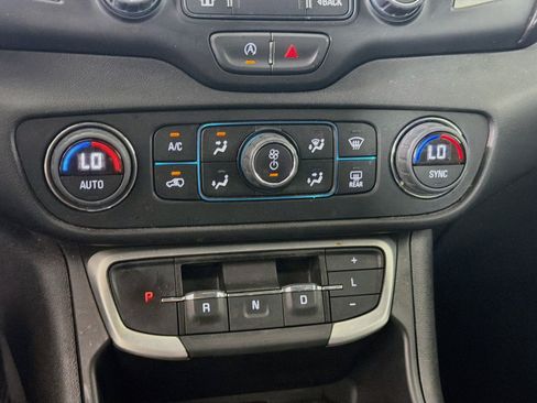 Used 2023 GMC Terrain SLT FWD image 22
