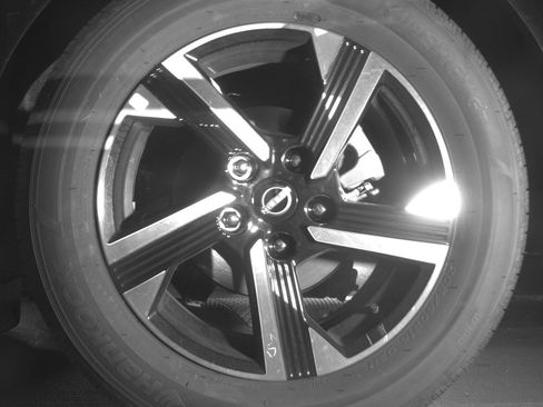 Used 2025 Nissan Sentra SV image 14