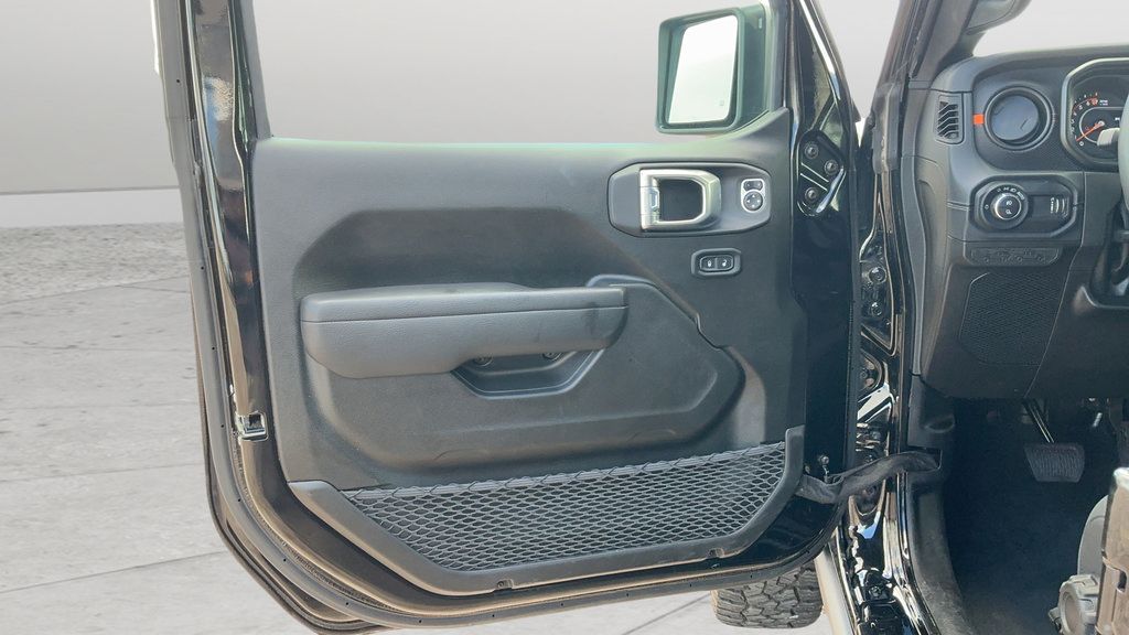 Used 2026 Jeep Gladiator Mojave AWD/4WD image 18