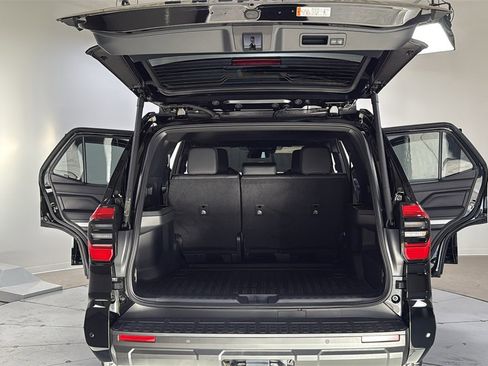 Certified 2025 Toyota 4Runner TRD Off-Road Premium image 16