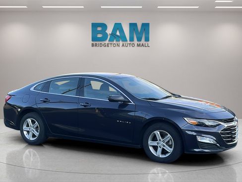 Used 2023 Chevrolet Malibu LT image 12