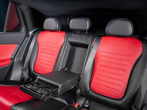 New 2026 Mercedes-Benz GLC 300 image 30