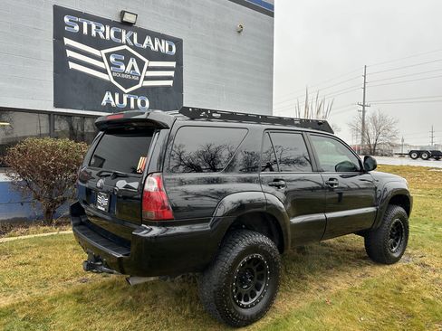 Used 2006 Toyota 4Runner Limited image 7