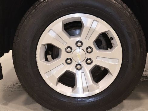 Used 2017 Chevrolet Silverado 1500 LT w/ Texas Edition image 36