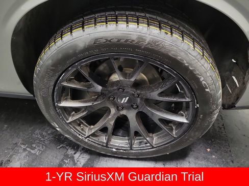 Used 2017 Dodge Challenger R/T Plus RWD image 13