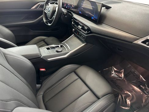 Used 2025 BMW 430i Coupe w/ Convenience Package image 31