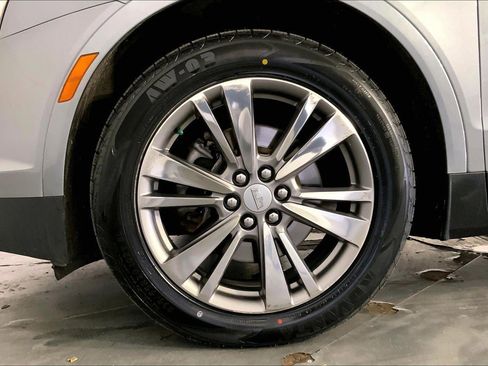 Used 2024 Cadillac XT5 Premium Luxury image 9