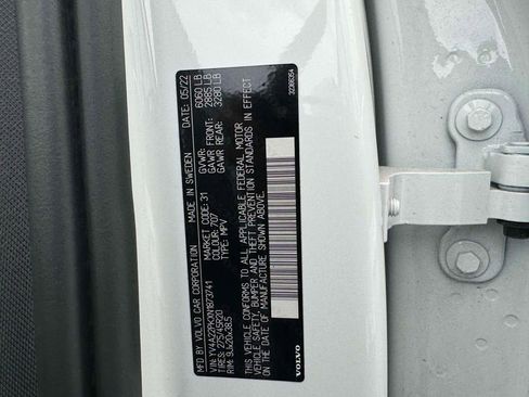 Used 2022 Volvo XC90 T6 Momentum w/ Climate Package image 15