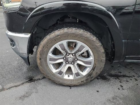 Used 2023 RAM 1500 Limited image 12