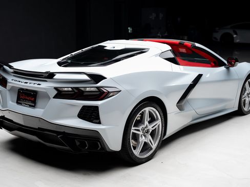 Used 2023 Chevrolet Corvette Stingray Premium Cpe w/ Z51 Performance Package RWD image 36