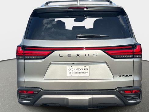 New 2026 Lexus LX 700h Luxury image 4