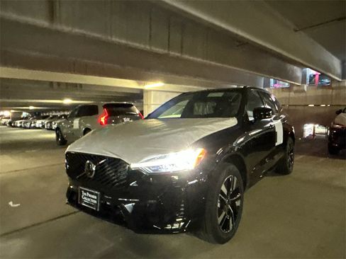 New 2026 Volvo XC60 B5 Plus w/ Protection Package Premier image 5