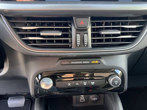 Used 2025 Ford Escape Active w/ Active Premium Tech Pack image 30