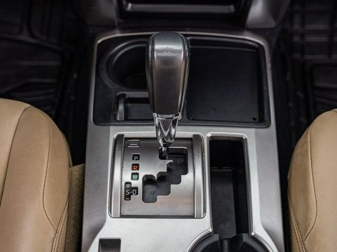 Used 2016 Toyota 4Runner SR5 Premium image 30