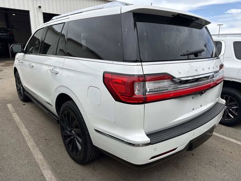 Used 2021 Lincoln Navigator Reserve image 9