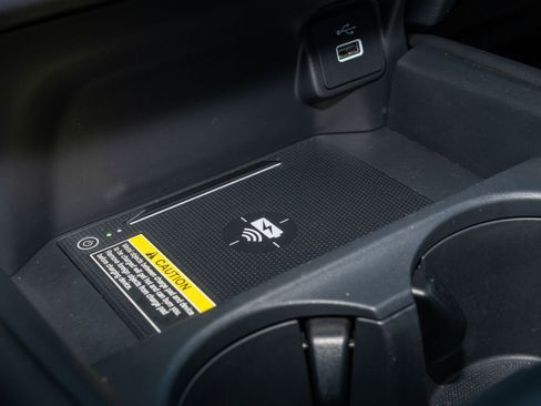 Certified 2025 Honda HR-V EX-L image 30