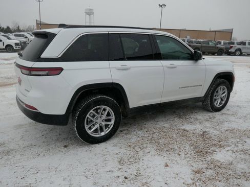 New 2025 Jeep Grand Cherokee Laredo X image 4