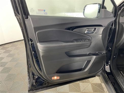 New 2026 Honda Ridgeline Black Edition image 16