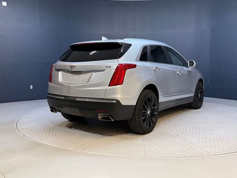 Used 2018 Cadillac XT5 Premium Luxury image 9