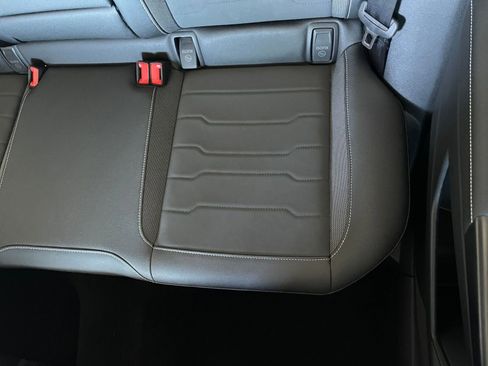 Used 2025 Volkswagen Taos SE image 35