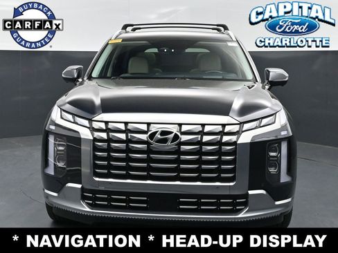 Used 2024 Hyundai Palisade Calligraphy image 3
