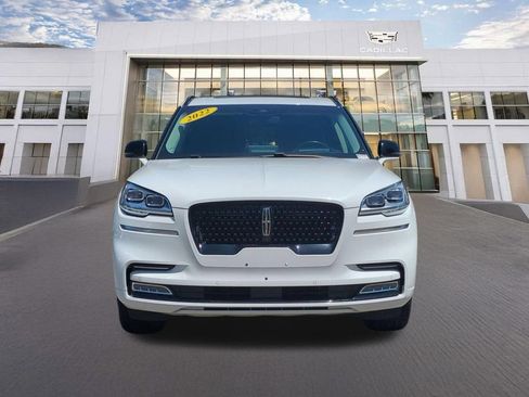 Used 2022 Lincoln Aviator Reserve w/ Equipment Group 201A AWD/4WD image 2