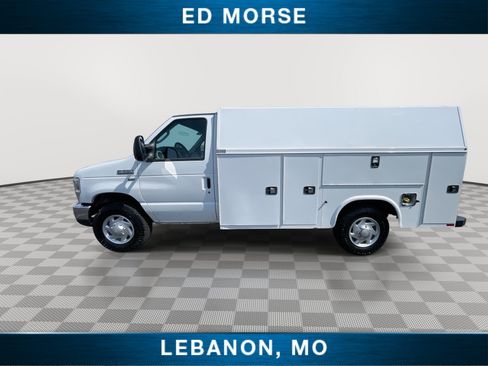 Used 2016 Ford E-350 and Econoline 350 Super Duty w/ Power Windows & Locks Group RWD image 5