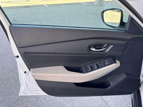 Used 2023 Honda Accord EX image 25