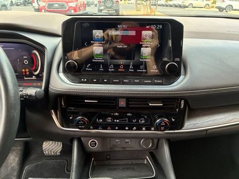 Certified 2021 Nissan Rogue Platinum AWD/4WD image 14