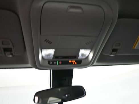 Used 2024 Chevrolet Equinox LT image 43