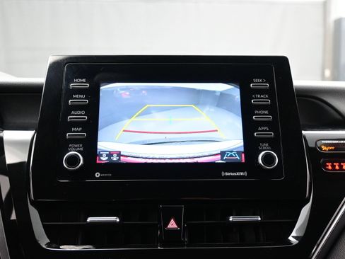 Used 2024 Toyota Camry SE FWD image 19