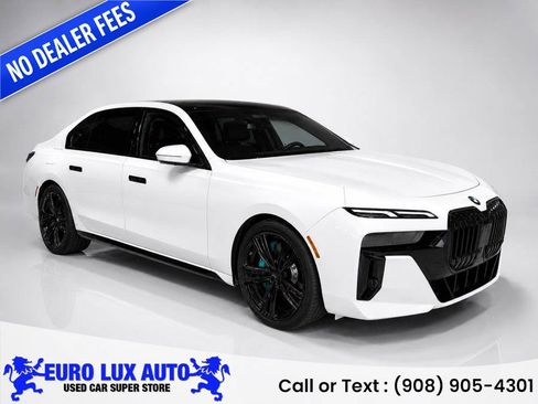 Used 2023 BMW 760i xDrive AWD/4WD image 4