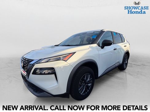Used 2023 Nissan Rogue S FWD image 2