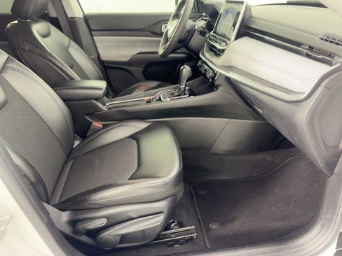 Used 2022 Jeep Compass Latitude image 29