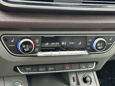 Used 2022 Audi Q5 2.0T Premium Plus w/ Premium Plus Package image 24