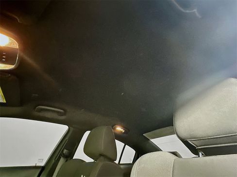 Used 2018 Dodge Charger R/T Scat Pack image 8