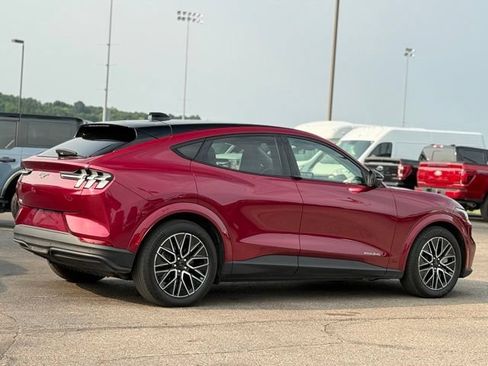 Certified 2025 Ford Mustang Mach-E Premium AWD/4WD image 33