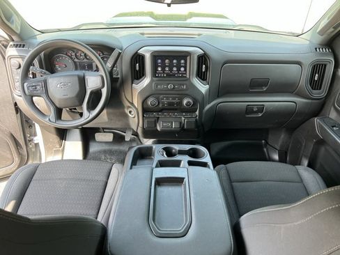 Used 2024 Chevrolet Silverado 1500 Custom Trail Boss w/ LPO, Dark Essentials Package AWD/4WD image 21