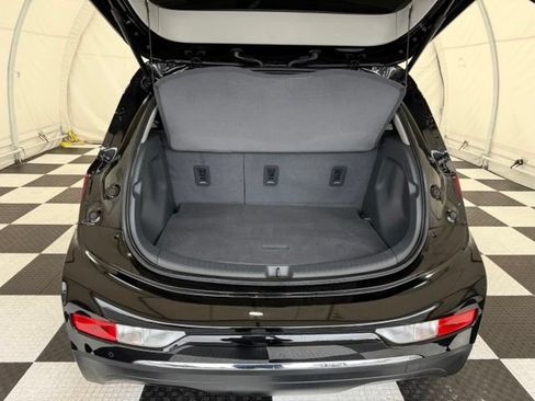Used 2020 Chevrolet Bolt Premier w/ Infotainment Package FWD image 4