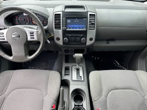Used 2019 Nissan Frontier SV image 16