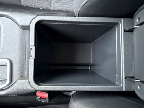 Used 2022 Nissan Sentra SV image 25