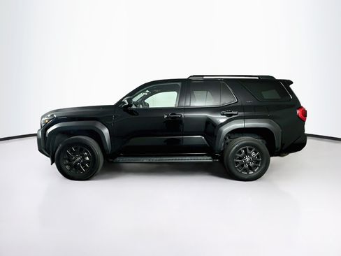 Used 2025 Toyota 4Runner SR5 AWD/4WD image 4