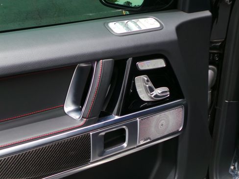 Used 2025 Mercedes-Benz G 63 AMG 4MATIC w/ Manufactur Interior Package image 34