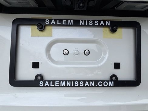 Used 2023 Nissan Rogue SL w/ SL Premium Package image 21