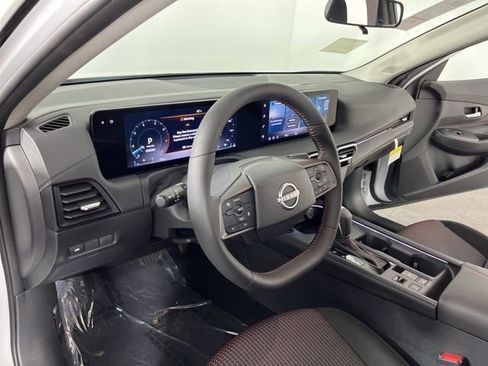 New 2026 Nissan Sentra SR w/ Floor Mat Package image 22