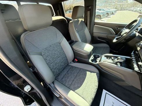 Certified 2024 Chevrolet Colorado ZR2 w/ Safety Package image 27