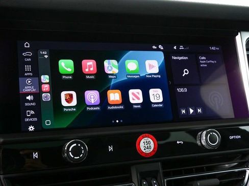 New 2026 Porsche Macan Turbo image 17