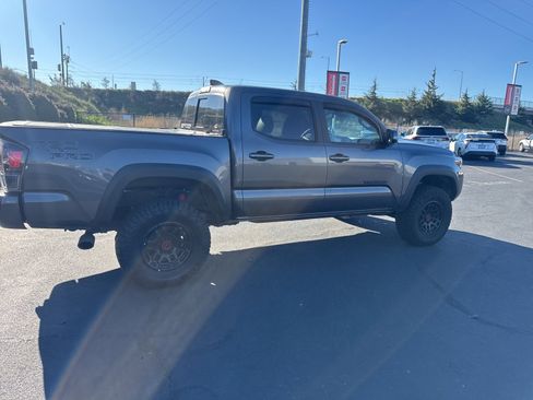Certified 2022 Toyota Tacoma TRD Pro image 8