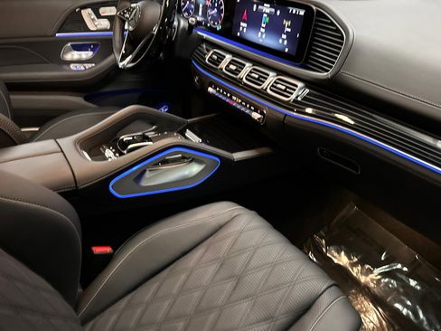 New 2025 Mercedes-Benz Maybach GLS 600 4MATIC image 27